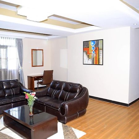 Yinm Furnished Apartment Addis Abeba Buitenkant foto