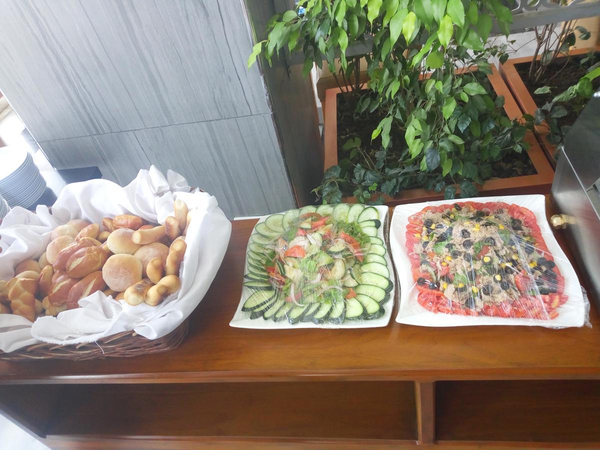 Yinm Furnished Apartment Addis Abeba Buitenkant foto