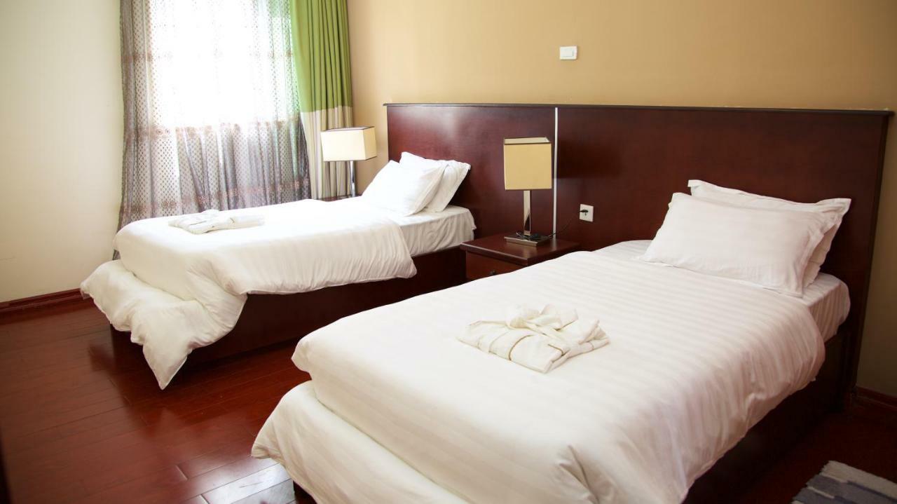 Yinm Furnished Apartment Addis Abeba Buitenkant foto