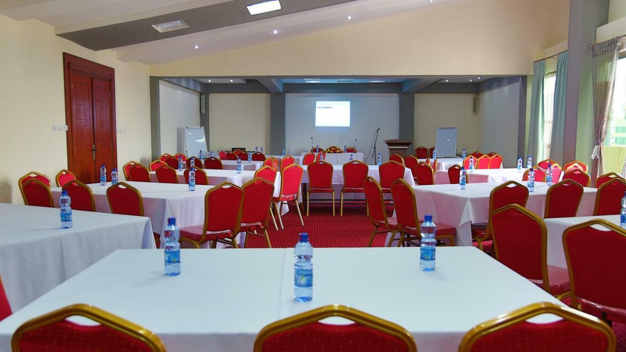Yinm Furnished Apartment Addis Abeba Buitenkant foto